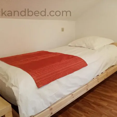 Click And Bed